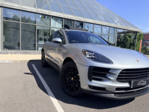 2019 Porsche Macan 3.0 T V6 S in Silver — image 4