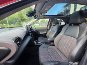 2022 Toyota Yaris Cross 1.5 Vvt-H Excel SUV 5dr Petrol Hybrid E-CVT Euro 6 (s/s) (116 Ps) in Red — image 5