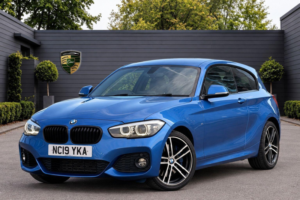 2019 BMW 1 Series 1.5 118i Gpf M Sport Shadow Edition Euro 6 (s/s) 3dr in Blue — image 3