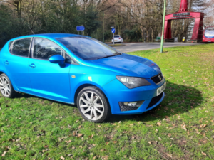 2014 SEAT Ibiza 1.2 Tsi Fr in Blue — image 2