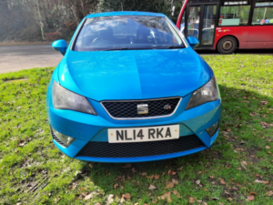 2014 SEAT Ibiza 1.2 Tsi Fr in Blue — image 3