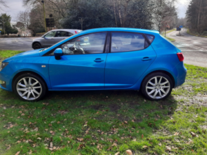 2014 SEAT Ibiza 1.2 Tsi Fr in Blue — image 5