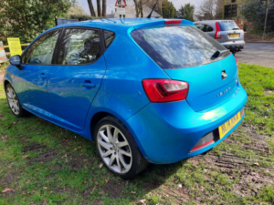 2014 SEAT Ibiza 1.2 Tsi Fr in Blue — image 6