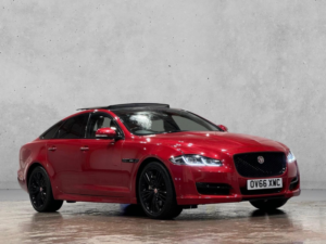 2016 Jaguar Xj 3.0d V6 R-Sport Auto Euro 6 (s/s) 4dr in Red — image 3