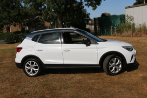 2024 SEAT Arona 1.0 Tsi Fr in White — image 2