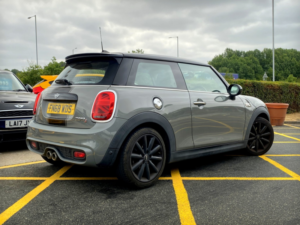 2018 MINI Hatch 2.0 Cooper S 3-Door - 54,200 Miles - Fsh - Chili Pack, Sat Nav, Apple Carplay, 17inch Alloys - Grey in Grey — image 6