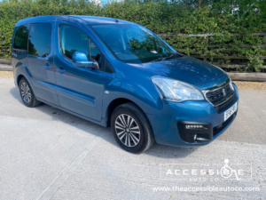 2016 Peugeot Partner Tepee 1.6 Vti Active in Blue — image 2
