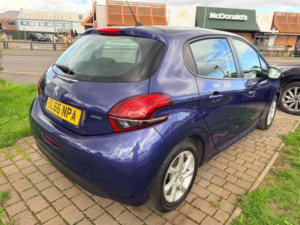 2017 Peugeot 208 1.2 Puretech Active Euro 6 5dr in Blue — image 5
