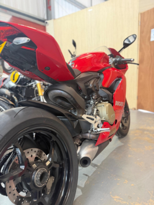 2016 Ducati 1299 Panigale in Red — image 4