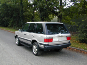 2001 Land Rover Range Rover Ref 8742 - Range Rover P38 4.6 Vogue Auto (rhd Ex Japan) in Silver — image 6
