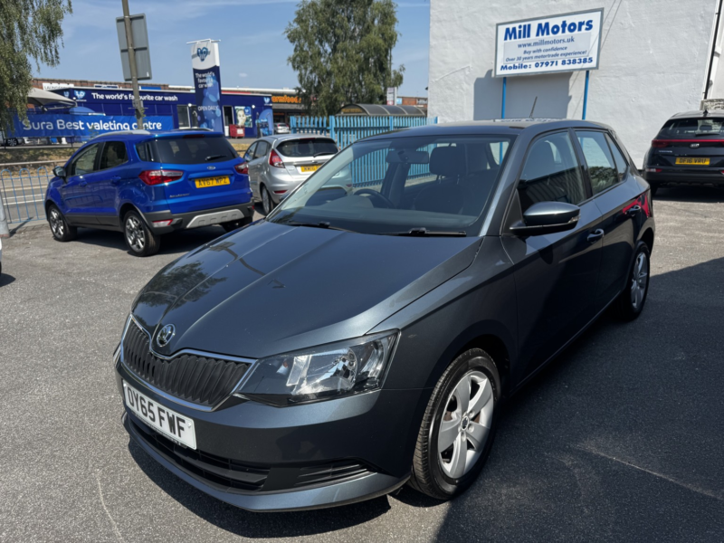 2015 Skoda Fabia 1.0 Se in Grey — image 1