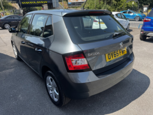 2015 Skoda Fabia 1.0 Se in Grey — image 3
