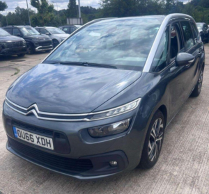 2016 Citroen Grand C4 Picasso 1.6 Bluehdi Touch Edition Eat6 Euro 6 (s/s) 5dr in Grey — image 2