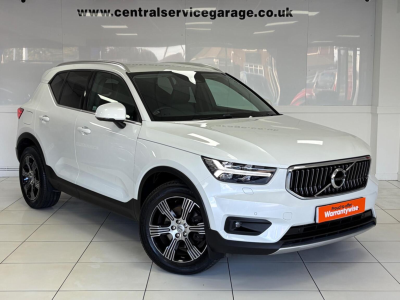 2020 Volvo Xc40 2.0 D3 Inscription Auto AWD Euro 6 (s/s) 5dr in White — image 1