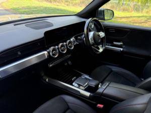 2020 Mercedes-Benz Glb 2.0 Glb200d Amg Line in Grey — image 5