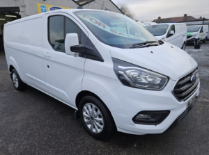 2021 Ford Transit Custom 2.0 Transit Custom Limited Van 300 L2 2.0l Ecoblue 130ps Fwd 6 Speed Manual in White — image 3