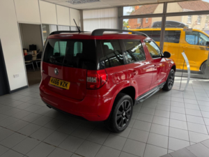 2016 Skoda Yeti 1.2 Tsi Monte Carlo DSG Euro 6 (s/s) 5dr in Red — image 3