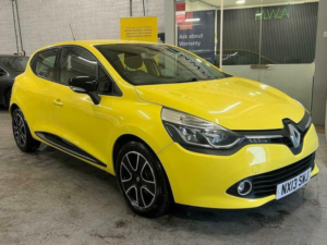 2013 Renault Clio 0.9 Tce Dynamique Medianav Hatchback 5dr Petrol Manual Euro 5 (s/s) (90 Ps) in Yellow — image 3