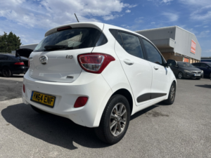 2015 Hyundai I10 1.2 Premium in White — image 4