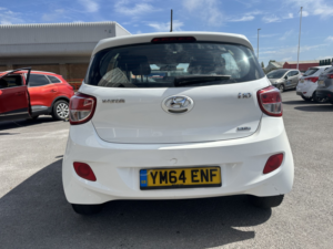 2015 Hyundai I10 1.2 Premium in White — image 6