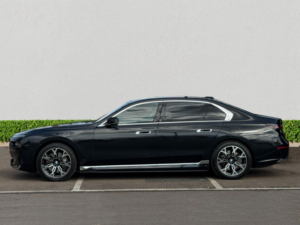 2024 BMW I7 60 105.7kwh Excellence Pro Saloon 4dr Electric Auto Xdrive (544 Ps) in Black — image 4