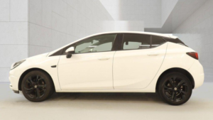 2017 Vauxhall Astra 1.4i Turbo Sri Euro 6 5dr in White — image 4