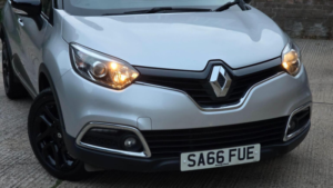 2016 Renault Captur 1.2 Tce Energy Dynamique S Nav Auto Euro 6 (s/s) 5dr in Silver — image 2