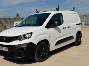 2019 Peugeot Partner 1.6 Bluehdi 1000 Professional in White — image 2