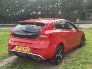 2016 Volvo V40 2.0 R-Design D4 in Red — image 4