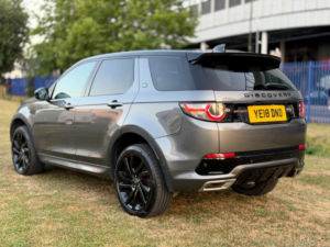 2018 Land Rover Discovery Sport 2.0 Td4 Hse Dynamic Lux Auto 4WD Euro 6 (s/s) 5dr in Grey — image 3
