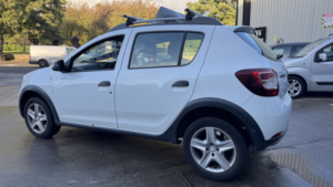 2014 Dacia Sandero Stepway 1.5 Stepway Ambiance Dci 90 Diesel White 5dr Low Tax+2keys+october2027mot in White — image 3