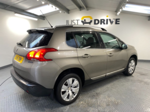 2016 Peugeot 2008 1.6 Bluehdi Allure SUV 5dr Diesel Manual Euro 6 (s/s) (100 Ps) in Grey — image 5