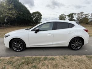 2018 Mazda Mazda3 2.0 Skyactiv-G Sport Black in White — image 6
