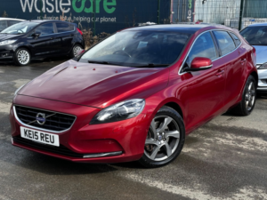 2015 Volvo V40 2.0 Se Lux Nav D4 (190hp) in Red — image 3