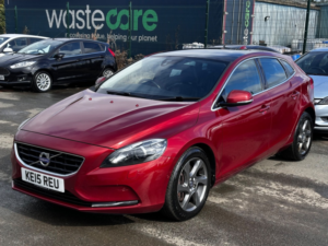 2015 Volvo V40 2.0 Se Lux Nav D4 (190hp) in Red — image 4