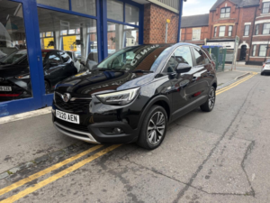 2020 Vauxhall Crossland X 1.2 Turbo Elite Nav Auto Euro 6 (s/s) 5dr in Black — image 2