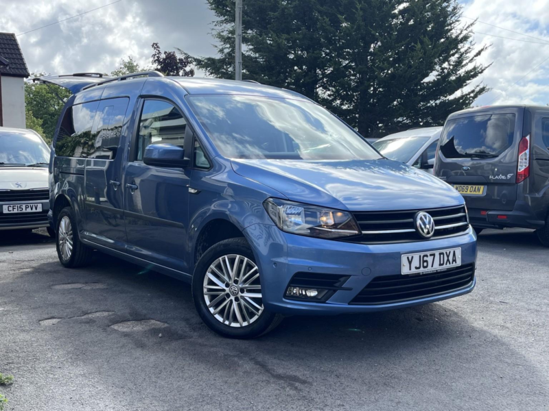 2018 Volkswagen Caddy Maxi Life 1.4 Tsi Bluemotion Tech in Blue — image 1