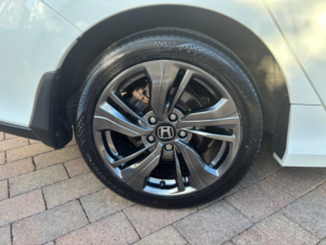 2017 Honda Civic 1.0 Vtec Turbo Ex Hatchback 5dr Petrol Manual Euro 6 (s/s) (129 Ps) in White — image 4