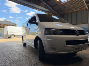 2015 Volkswagen Transporter 2.0 Tdi T30 Startline L1 H1 4dr in White — image 2