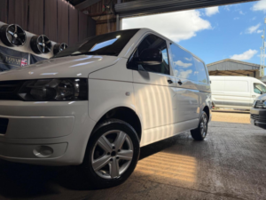 2015 Volkswagen Transporter 2.0 Tdi T30 Startline L1 H1 4dr in White — image 3