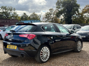2015 Alfa Romeo Giulietta 1750 Tbi Quadrifoglio Verde Tct Euro 6 (s/s) 5dr in Black — image 6