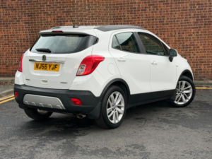 2016 Vauxhall Mokka 1.4i Turbo Exclusiv 2WD Euro 6 (s/s) 5dr in White — image 4