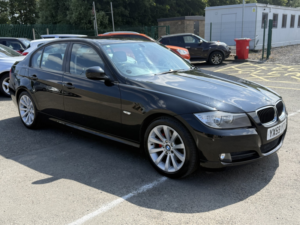 2009 BMW 3 Series 2.0 318i Se Saloon in Black — image 2