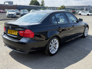2009 BMW 3 Series 2.0 318i Se Saloon in Black — image 3