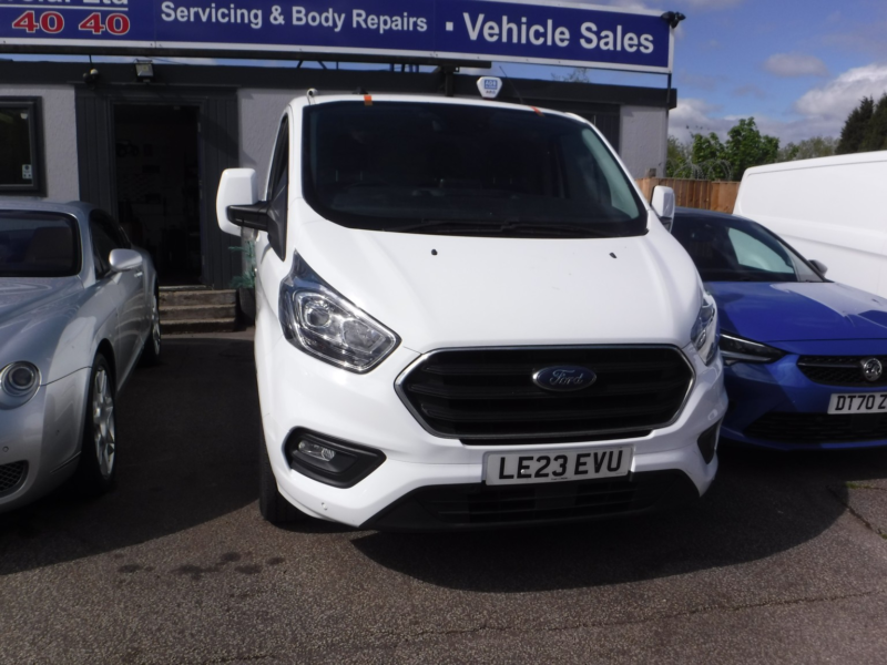 2023 Ford Transit Custom 2.0 Transit Custom Limited Van 300 L1 2.0l Ecoblue 130ps Fwd 6 Speed Manual in White — image 1