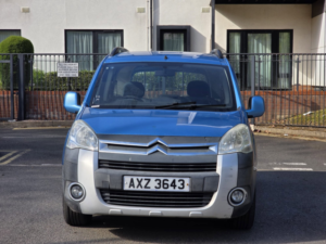 2010 Citroen Berlingo 1.6 Hdi Xtr Multispace MPV 5dr Diesel Manual Euro 4 (90 Ps) in Blue — image 2