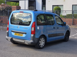 2010 Citroen Berlingo 1.6 Hdi Xtr Multispace MPV 5dr Diesel Manual Euro 4 (90 Ps) in Blue — image 6