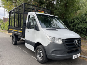 2022 Mercedes-Benz Sprinter 2.0 315 Cdi Progressive Caged Tipper in White — image 5