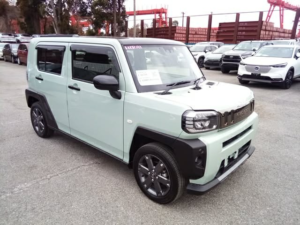 2023 Daihatsu Taft G Turbo Dark Chrome Venture 660 Kei Car in Green — image 2