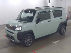 2023 Daihatsu Taft G Turbo Dark Chrome Venture 660 Kei Car in Green — image 3